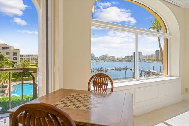 200 Bradley Place 303, Palm Beach, FL 33480