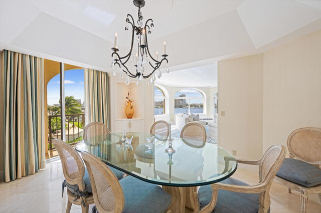 200 Bradley Place 303, Palm Beach, FL 33480