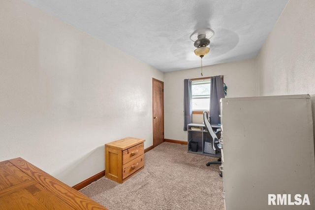 1903 E 6TH Street, Coal Valley, IL 61240