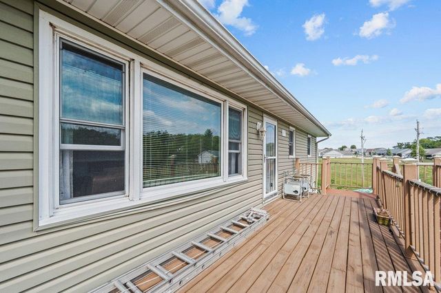 1903 E 6TH Street, Coal Valley, IL 61240