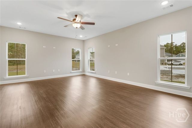 152 Hanover Place, Richmond Hill, GA 31324