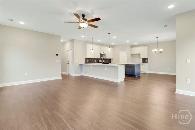 152 Hanover Place, Richmond Hill, GA 31324