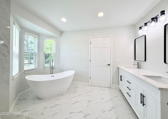1 Whitemarsh Drive, Manalapan, NJ 07726
