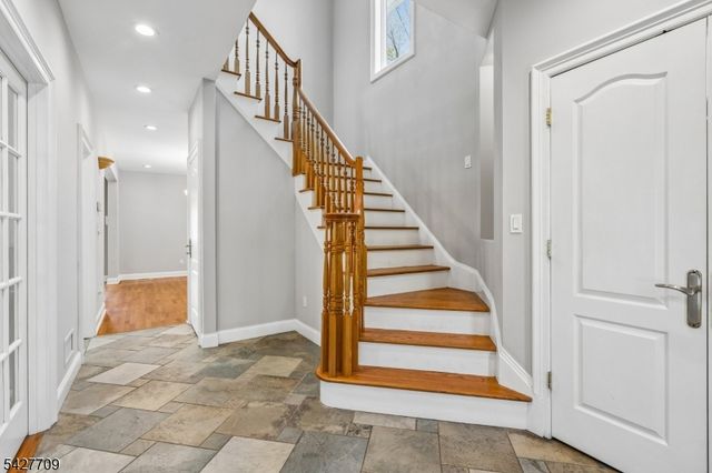 567 Mountain Ave, Springfield Twp., NJ 07081