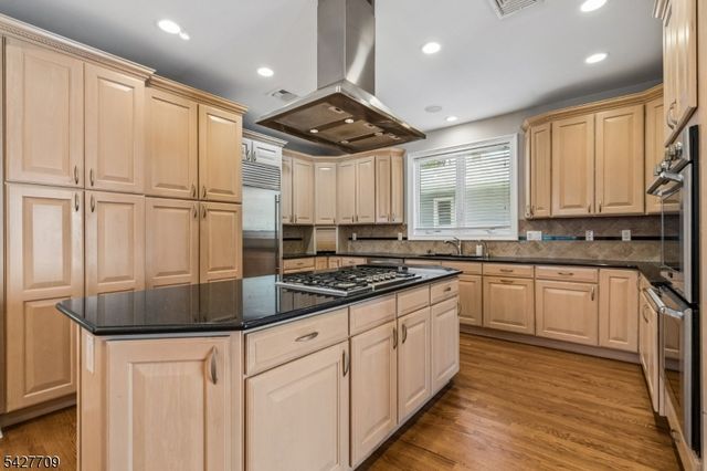 567 Mountain Ave, Springfield Twp., NJ 07081