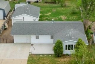 204 2nd St NE, Surrey, ND 58785