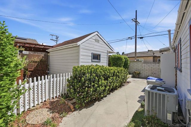 4715 Panorama Dr., San Diego, CA 92116