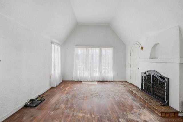 4715 Panorama Dr., San Diego, CA 92116