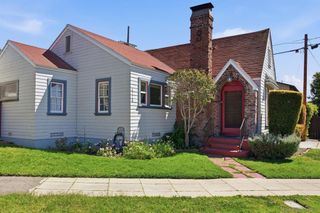 4715 Panorama Dr., San Diego, CA 92116