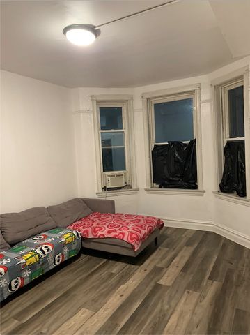 2403 S St Louis Avenue, Chicago, IL 60623