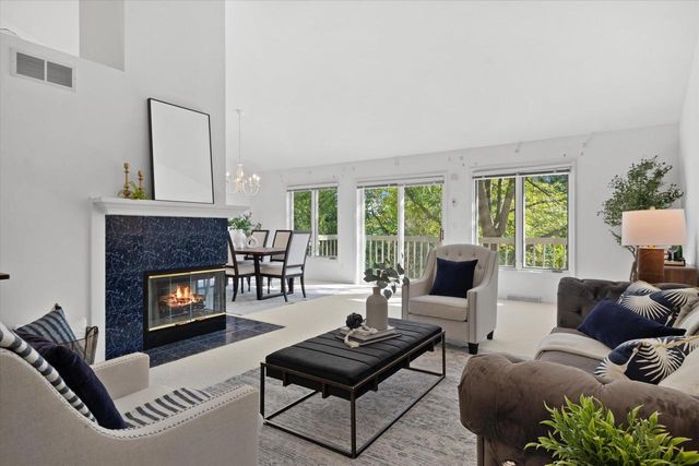 18705 Follett DRIVE, Brookfield, WI 53045
