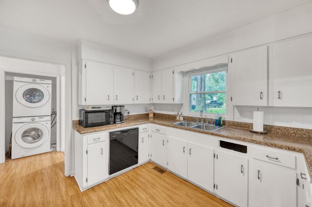 538 Castlebury Road, Walterboro, SC 29488