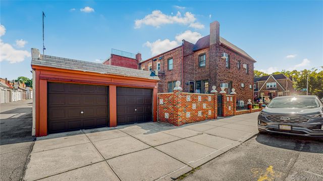 64-53 82nd Place, Middle Village, NY 11379