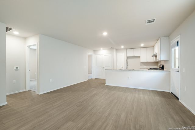 12047 Overton Way, San Antonio, TX 78221