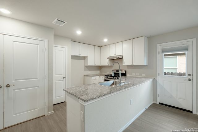 12047 Overton Way, San Antonio, TX 78221