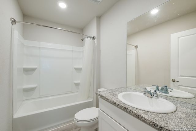 12047 Overton Way, San Antonio, TX 78221