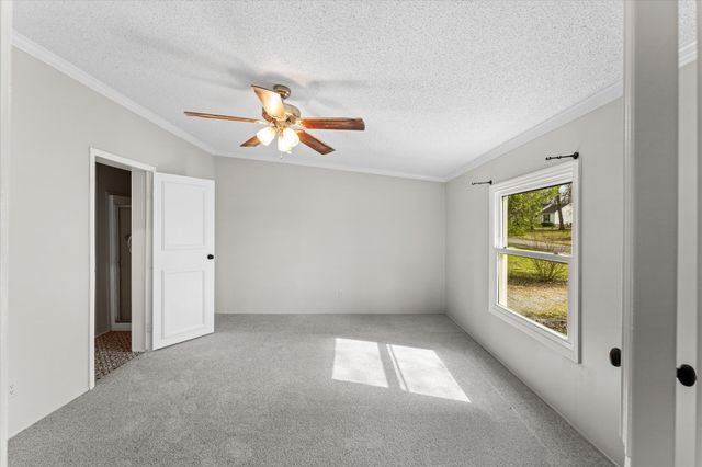 215 Wall St, Shelbyville, TN 37160