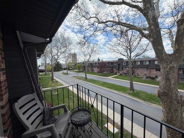 322 Riviera Street, St Clair Shores, MI 48080