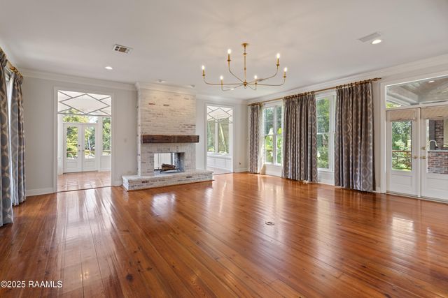 108 Valerie Drive, Lafayette, LA 70508