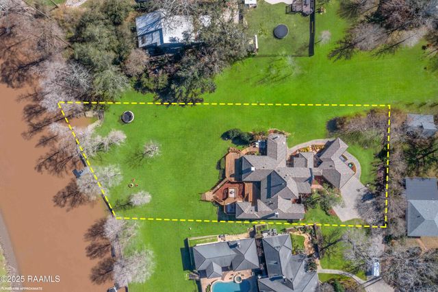 108 Valerie Drive, Lafayette, LA 70508