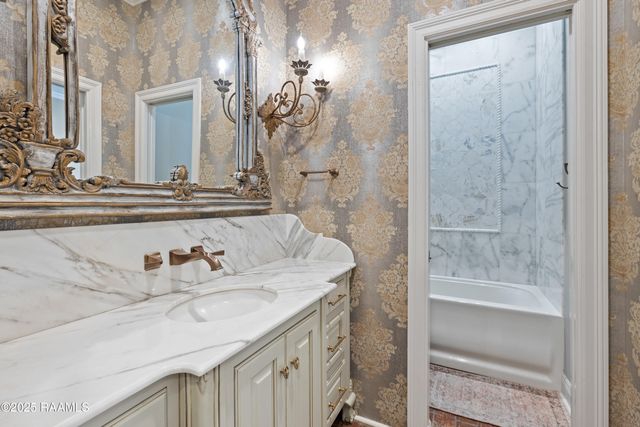 108 Valerie Drive, Lafayette, LA 70508