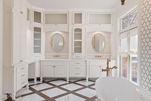 108 Valerie Drive, Lafayette, LA 70508