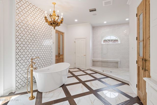 108 Valerie Drive, Lafayette, LA 70508