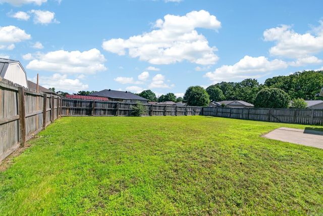 28 Castleton Drive, Ward, AR 72176