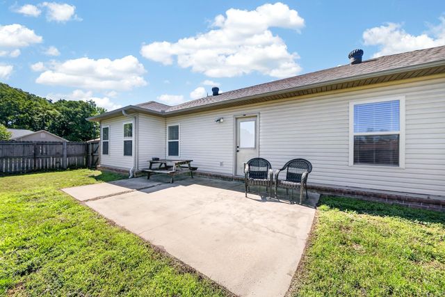28 Castleton Drive, Ward, AR 72176