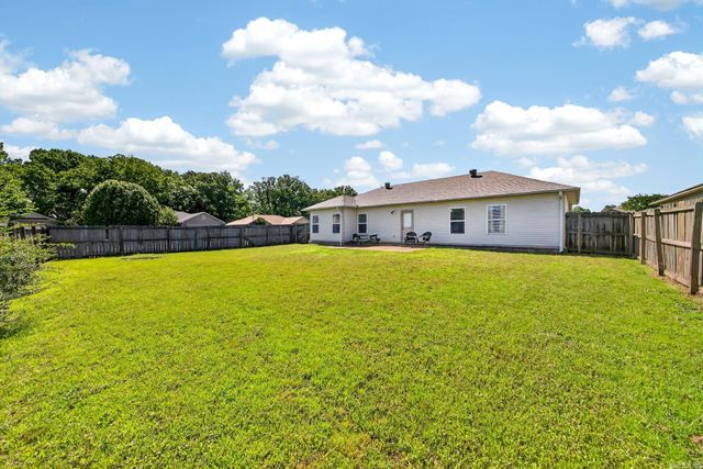 28 Castleton Drive, Ward, AR 72176