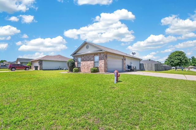 28 Castleton Drive, Ward, AR 72176