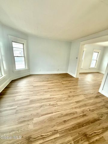 309 McClellan Street, Schenectady, NY 12304