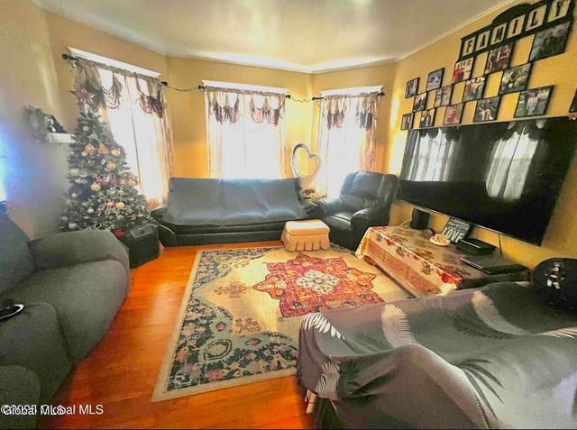 309 McClellan Street, Schenectady, NY 12304