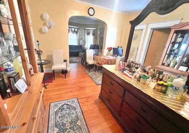 309 McClellan Street, Schenectady, NY 12304