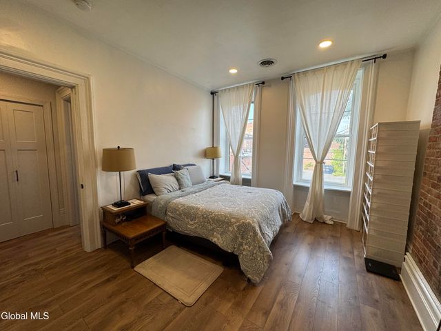 10 White Street, Cohoes, NY 12047