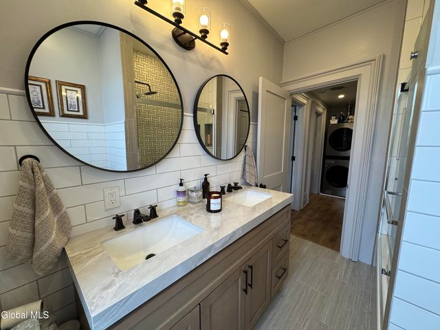 10 White Street, Cohoes, NY 12047