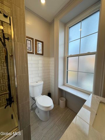 10 White Street, Cohoes, NY 12047