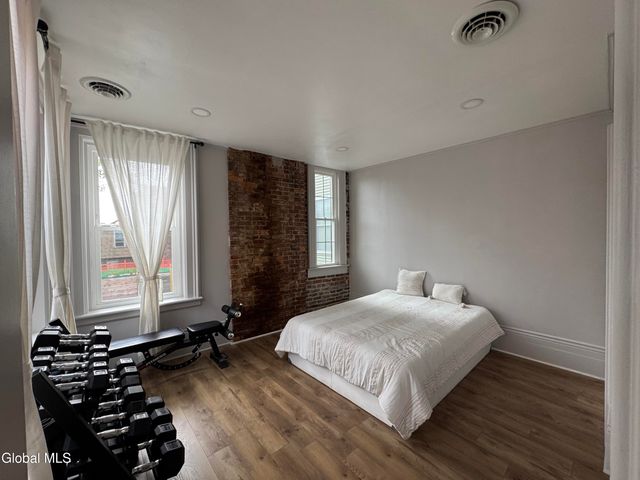 10 White Street, Cohoes, NY 12047