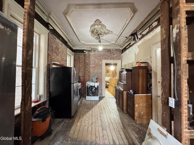 10 White Street, Cohoes, NY 12047