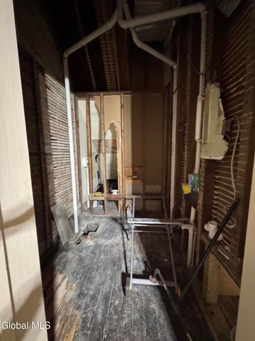 10 White Street, Cohoes, NY 12047