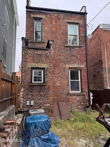 10 White Street, Cohoes, NY 12047