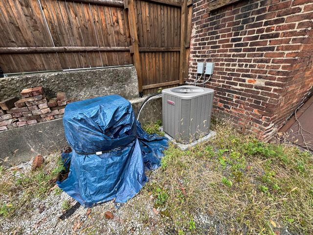 10 White Street, Cohoes, NY 12047