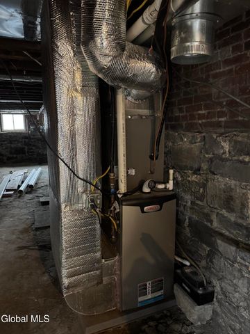 10 White Street, Cohoes, NY 12047