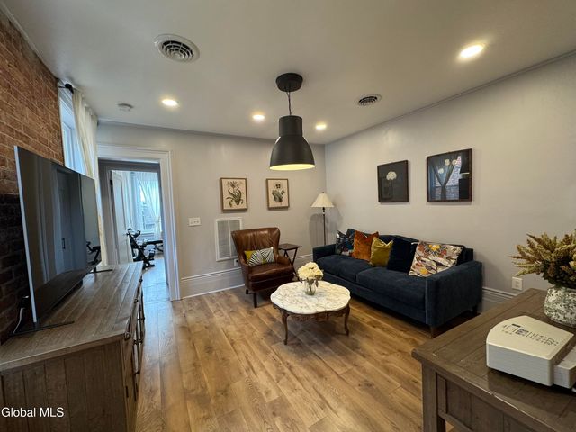 10 White Street, Cohoes, NY 12047