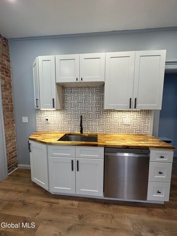 10 White Street, Cohoes, NY 12047