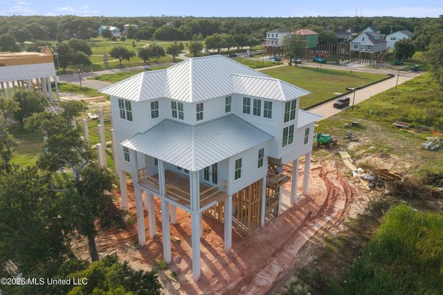 125 Sandy Beach Drive, Pass Christian, MS 39571