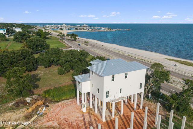 125 Sandy Beach Drive, Pass Christian, MS 39571