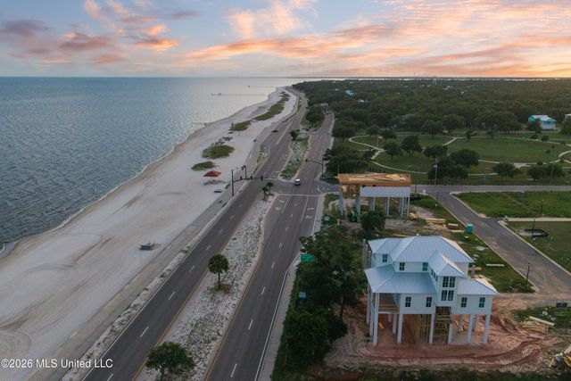 125 Sandy Beach Drive, Pass Christian, MS 39571