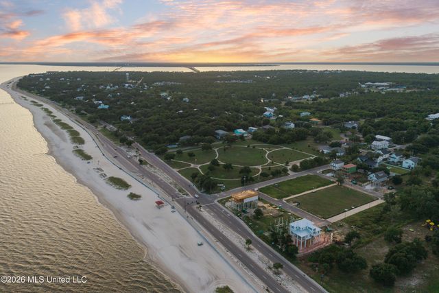 125 Sandy Beach Drive, Pass Christian, MS 39571