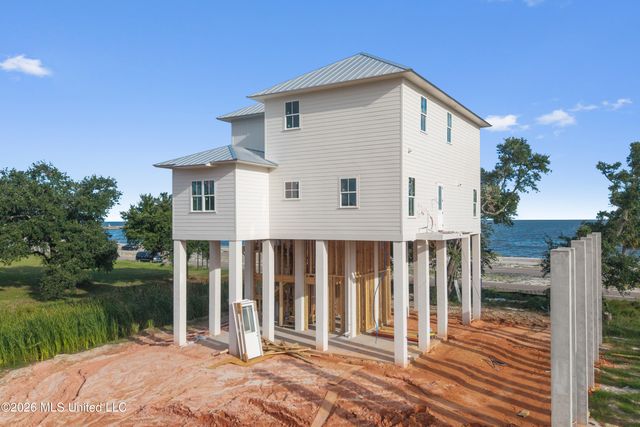 125 Sandy Beach Drive, Pass Christian, MS 39571